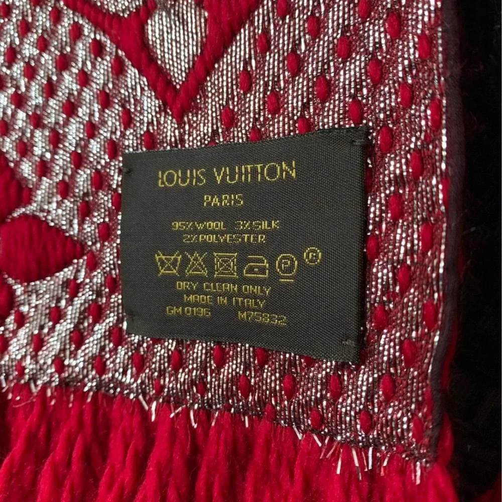 Red Designer Scarf - Picture 5 of 5